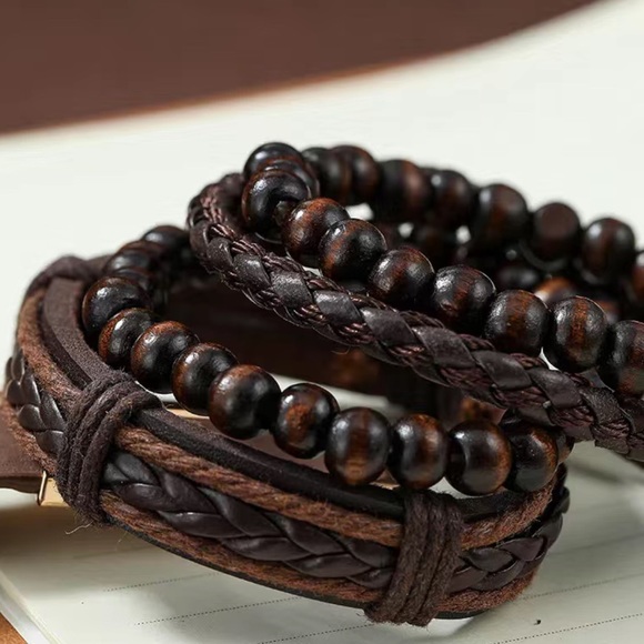 Set a four leather and Wood bracelets - Picture 8 of 10